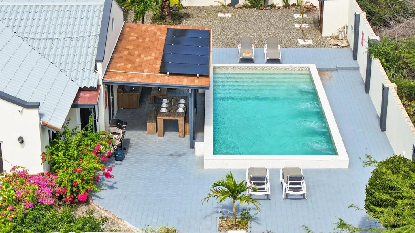 Aerial view of the private pool and courtyard